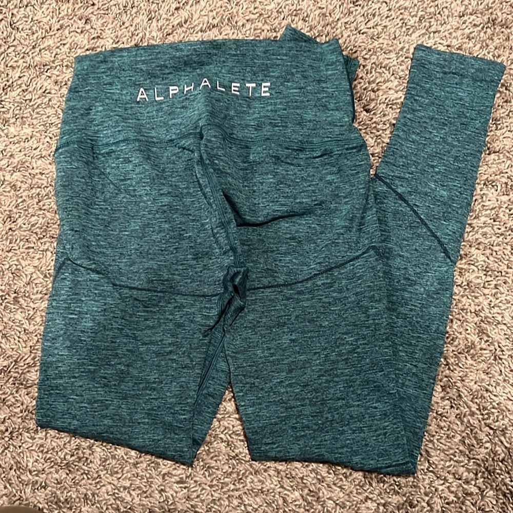 Alphalete leggings
